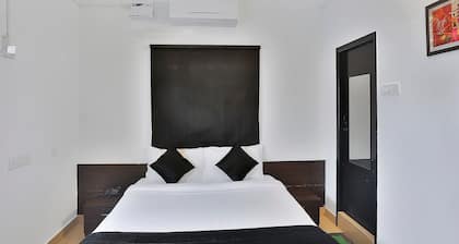 OYO 5328 Cloud 7 Serviced Apartements