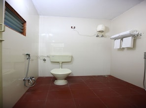 Double or Twin Room | Bathroom | Shower, free toiletries, towels