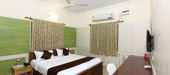 OYO 8355 Tranquil Nest