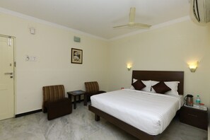 Double or Twin Room - OYO Flagship 470 near US Consulate (Chennai)