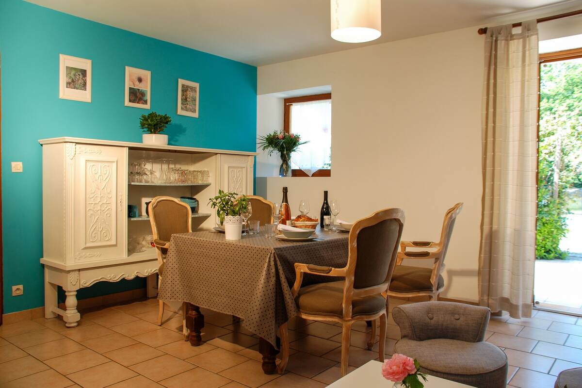 Casa de campo, vistas al parque | Salón