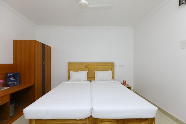 Double or Twin Room | Free WiFi