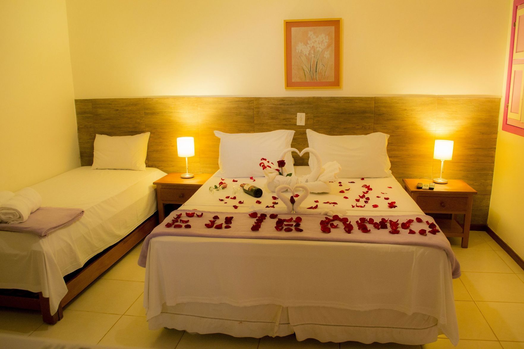Minibar, wifi gratis y ropa de cama 