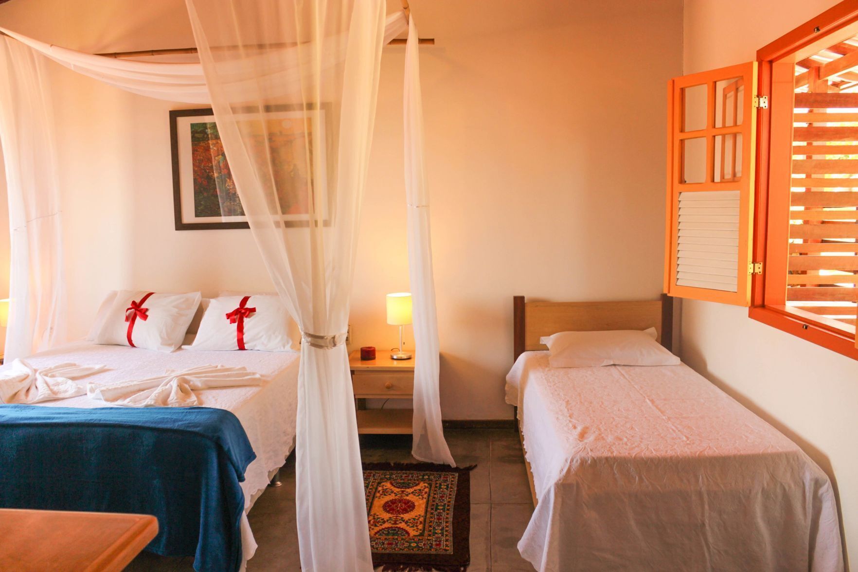 Minibar, wifi gratis y ropa de cama 