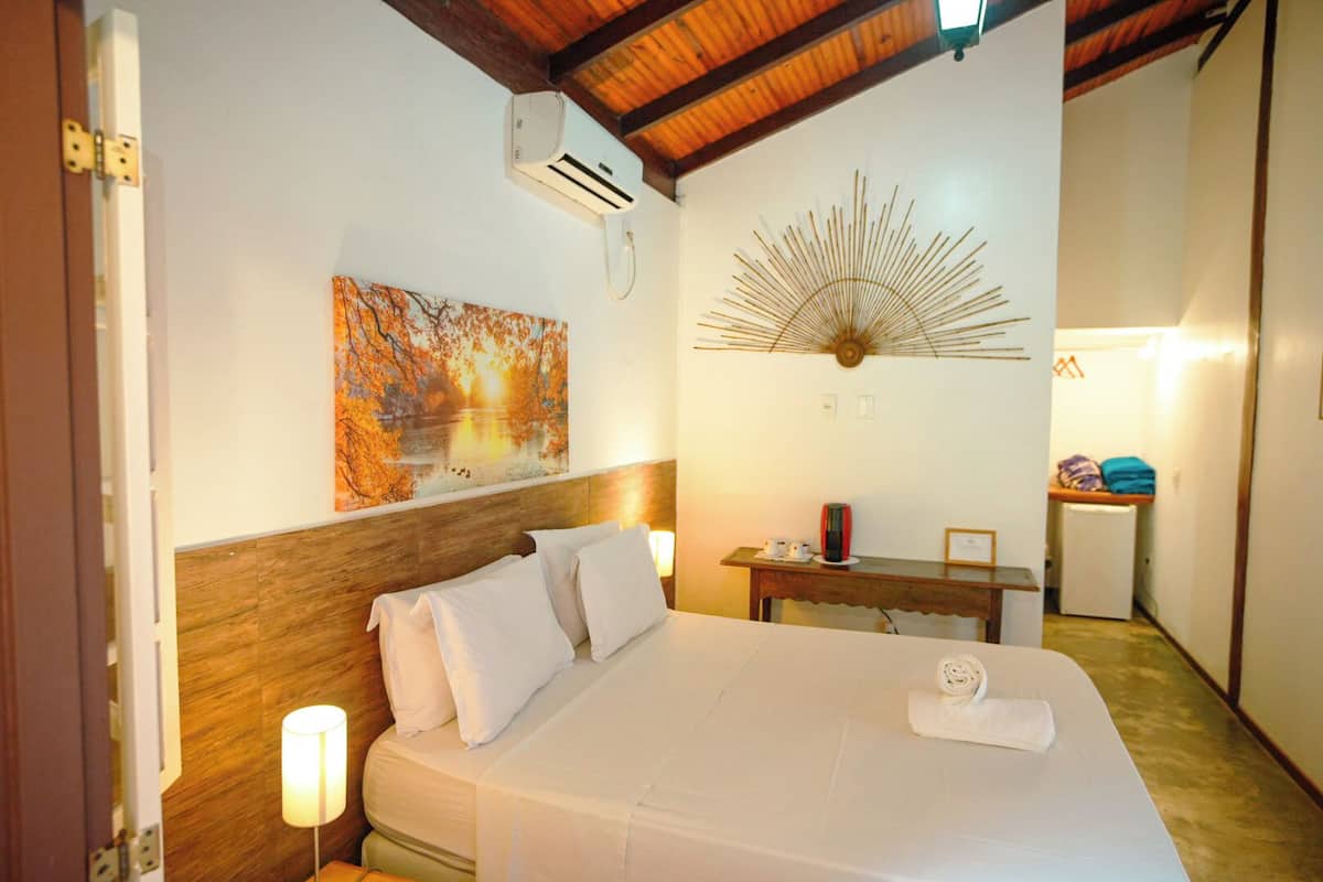 Standard Twin Room | Minibar, free WiFi, bed sheets