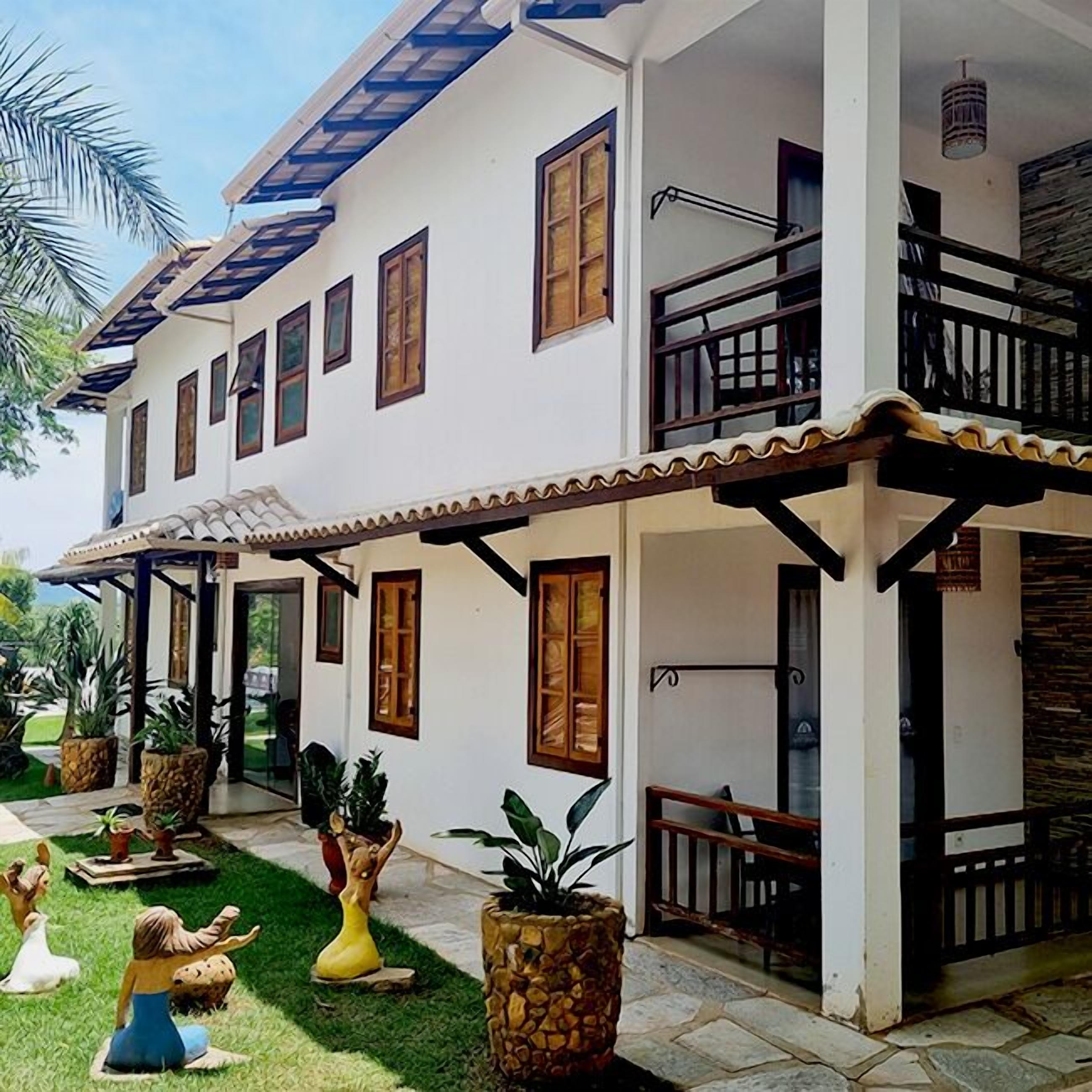 Quarto superior | Frigobar, Wi-Fi de cortesia, roupa de cama