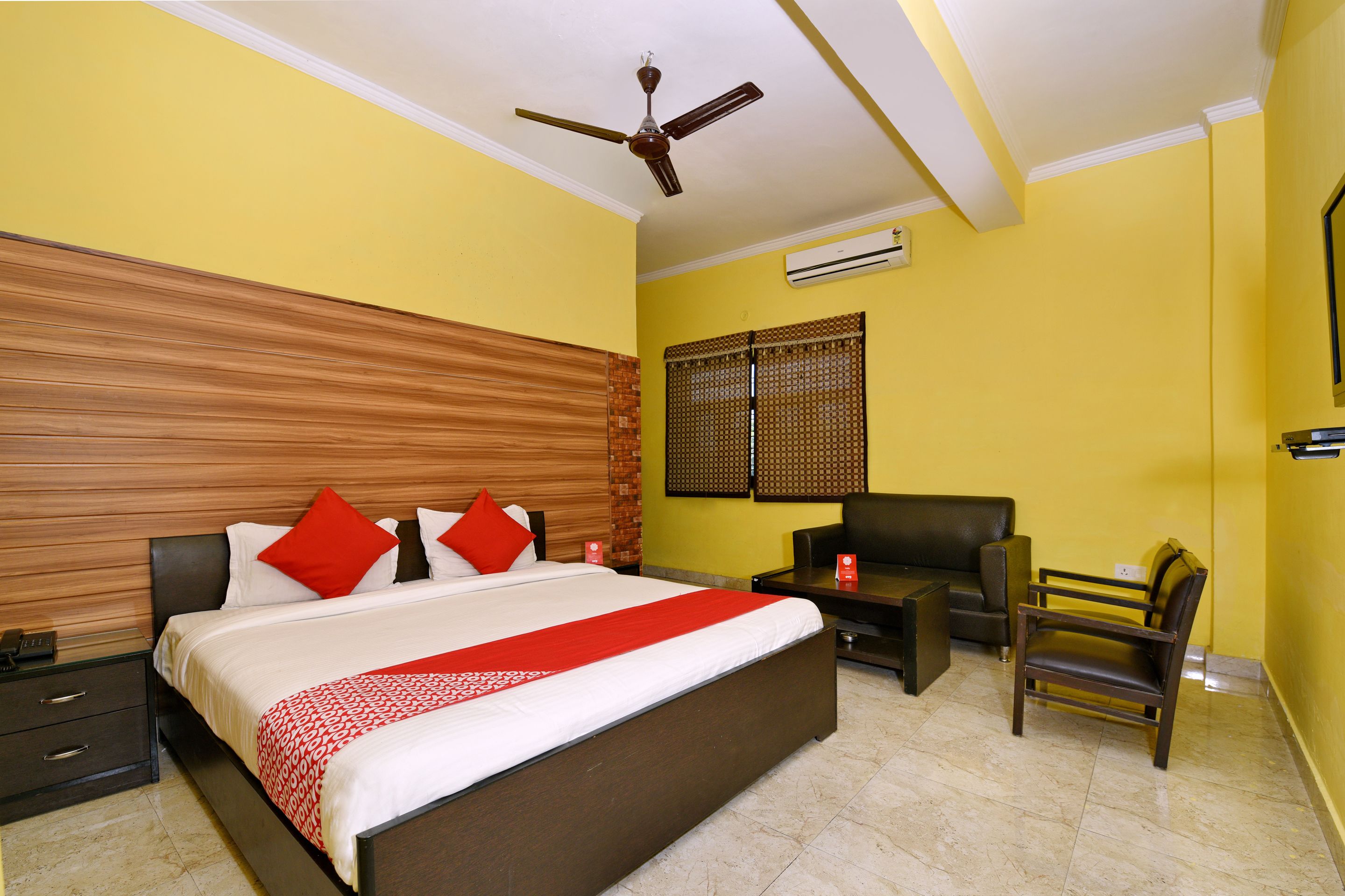 Double or Twin Room | Blackout curtains, bed sheets