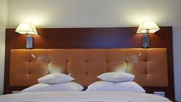 1 bedroom, desk, cribs/infant beds, free WiFi