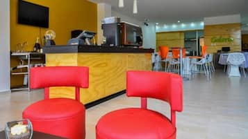 Free full breakfast