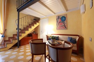 高级房 | 迷你吧、客房内保险箱、特色装修、特色家居