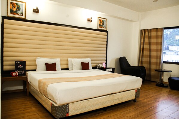Double or Twin Room | Free WiFi - OYO 8450 Hotel Grand Starline (Guwahati)