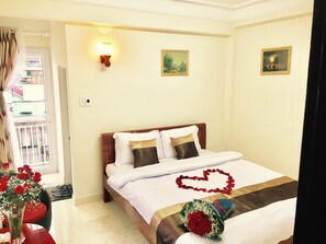 Minibar, desk, rollaway beds, free WiFi - Full Moon Da Lat Hotel (Da Lat)