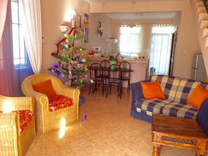 Apartment, Pool View | Living room | Flat-screen TV - Residence Mon Choisy (Mont Choisy)