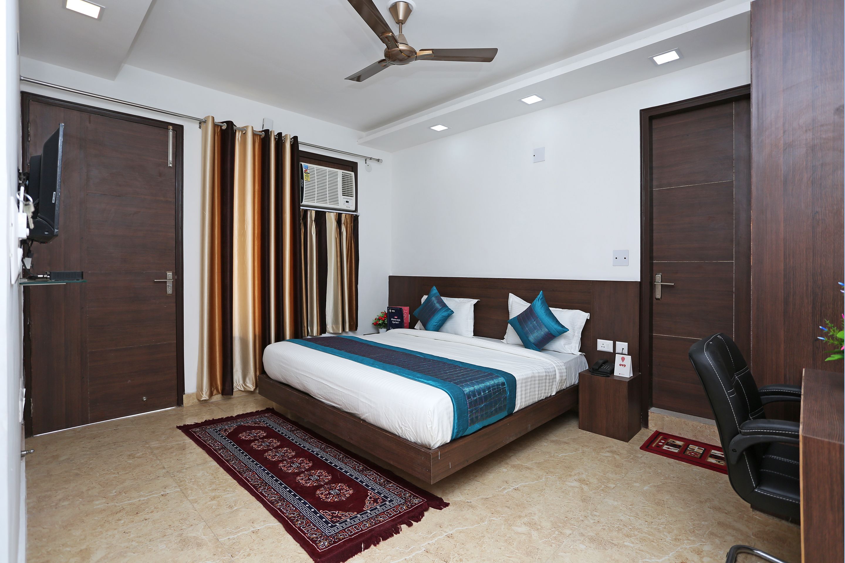 Double or Twin Room | Blackout curtains, free WiFi, bed sheets