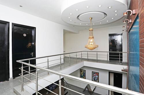 OYO 10020 Aruma Residency