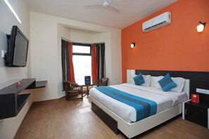 Double or Twin Room - OYO 10020 Aruma Residency (Gurugram)