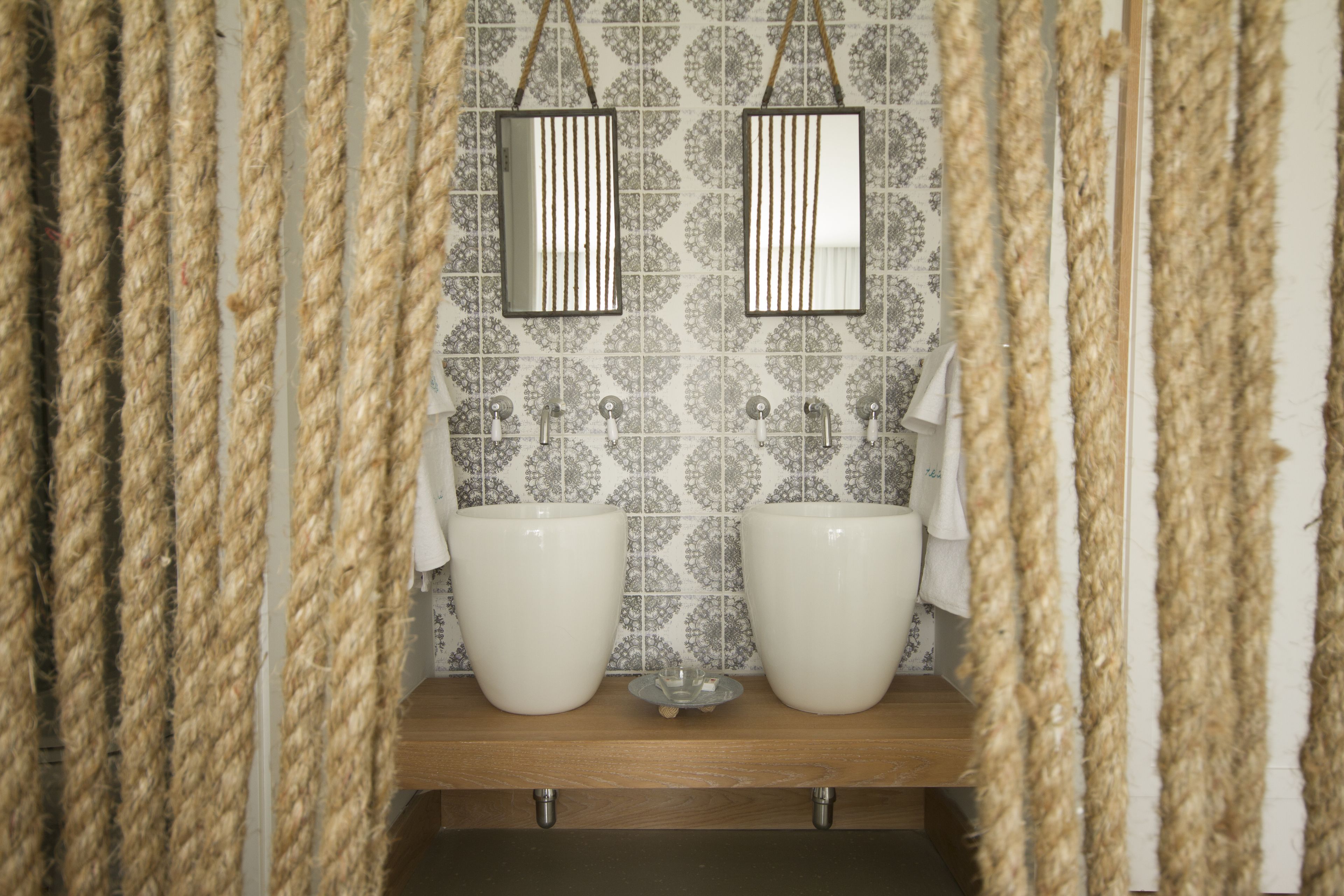 deluxe double or twin room, river view | bathroom sink