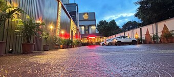 HB INTERNATIONAL (A unit of Hotel Rajkamal)
