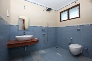 Quarto casal ou duplo | Banheiro | Produtos de toalete grátis, toalhas de banho