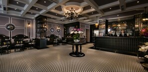 Lobby sitting area - JM Marvel Hotel & Spa (Hanoi)