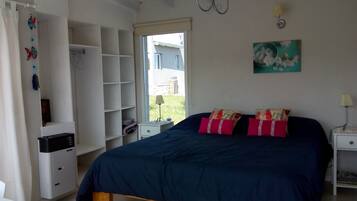 Svit | 1 sovrum, arbetsyta för laptop, mörklÀggningsgardiner och ljudisolering