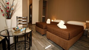 Double or Twin Room, Private Bathroom | Premium bedding, desk, rollaway beds (surcharge), WiFi (free) - Mi.Ro Rooms (Rome)