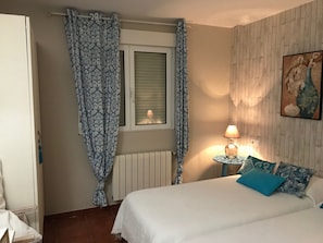 Kamer, 1 twee- of 2 eenpersoonsbedden | Gratis babybedden, extra bedden, gratis wifi, beddengoed