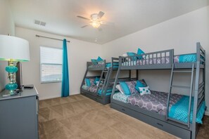 Appartement, plusieurs chambres | 6 chambres, accès au Wi-Fi (inclus)