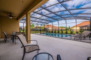 Appartement, plusieurs chambres | Terrasse/patio