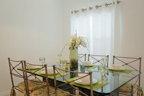Apartment, Multiple Bedrooms | In-room dining - 2506 Dharma Circle (Kissimmee)