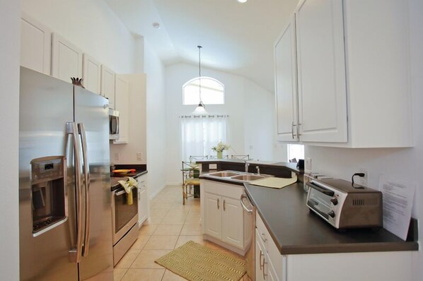 Apartment, Multiple Bedrooms | Private kitchen