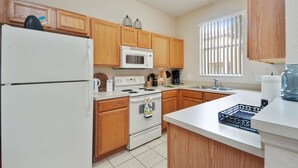 Private kitchen - Scuttle & Flounder's Landing (Davenport)