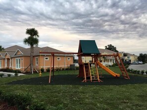Children's play area - outdoor - 1509SD (Clermont)