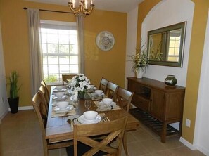 Apartment, Multiple Bedrooms | In-room dining