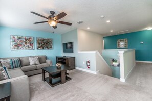 Apartment, Multiple Bedrooms | Living room