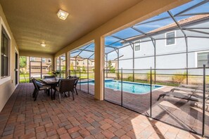 Appartement, plusieurs chambres | Terrasse/patio