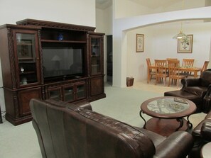 Apartment, Multiple Bedrooms | Living area