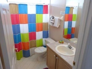 Apartment, Multiple Bedrooms | Bathroom | Hair dryer