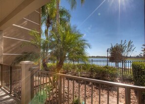 شقة - عدة غرف نوم | شرفة