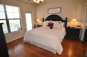 Apartment, Multiple Bedrooms