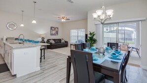 Living area - VHC SLT4 3134 (Kissimmee)