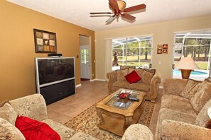 Apartment, Multiple Bedrooms | Living area - 458 BELFRY (Davenport)