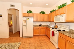 Apartment, Multiple Bedrooms | Private kitchen