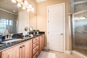 Bathroom - 768DM (Kissimmee)