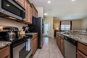 Apartament, diversos dormitoris | Cuina privada