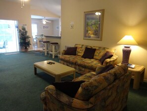 Appartement, plusieurs chambres | Salle de séjour
