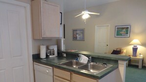 Unclassified image, 3 of 46, button - 446RD (Davenport)