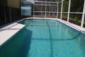Piscine extérieure