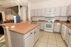Apartment, Multiple Bedrooms | Private kitchen