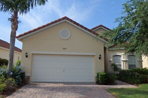 Front of property - 936TH (Davenport)